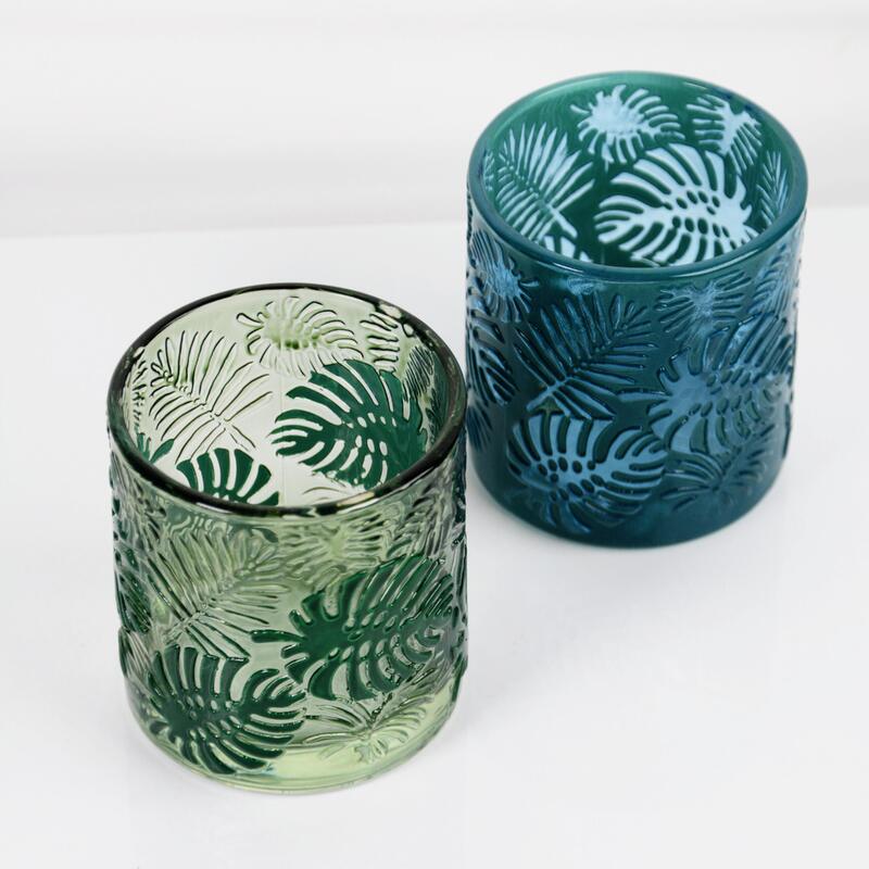 Qualität Embossed Tropical Monstera Leaf Glass Candle Holder with 200ml Capacity in Lead-Free Crystal Glass usine
