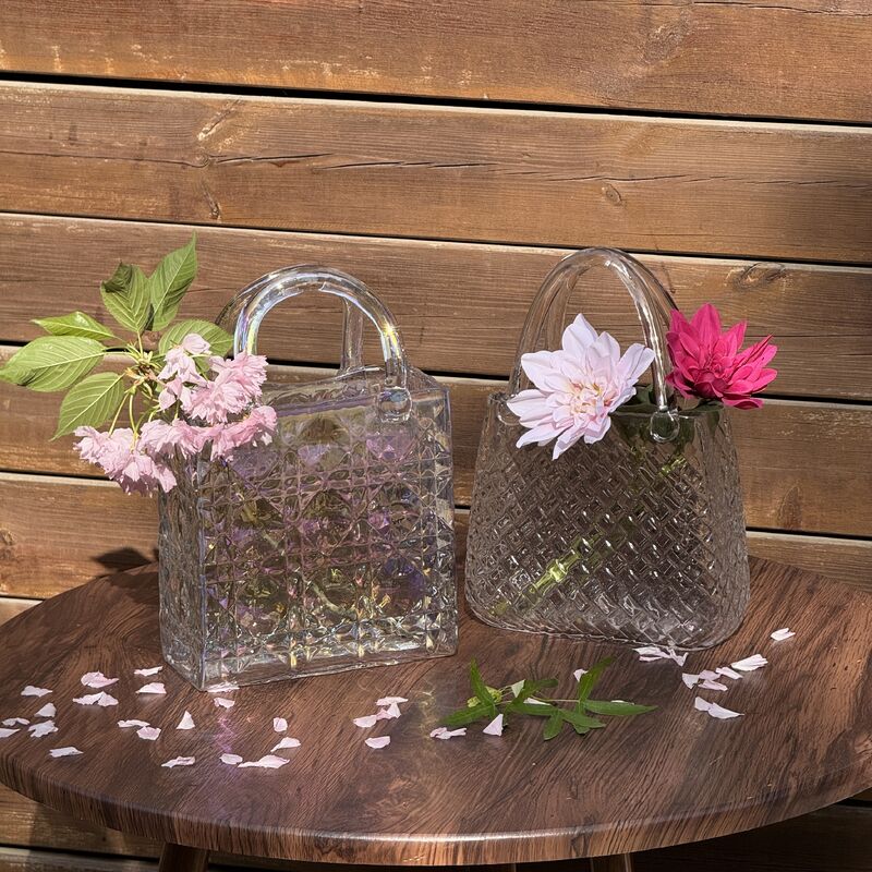 Qualität Hand-Blown Diamond Pattern Glass Handbag Vase - Versatile Decorative Centerpiece for Home & Wedding Decor usine