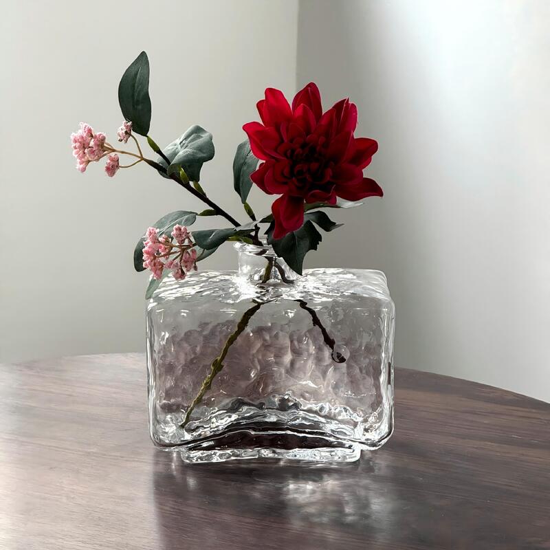Qualität Rectangular Clear Hammered Glass Vase - Modern Minimalist Decorative Flower Vase for Table Centerpiece usine