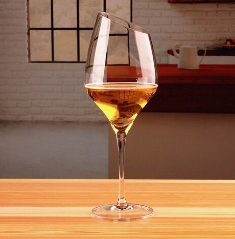 Qualität Individuell angefertigte schräg geformte 450 ml feine Kristallglas usine