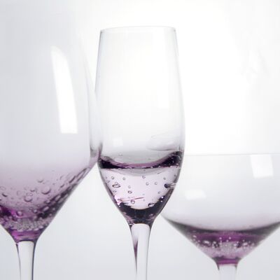 Qualität Lavendelblase Weinkristall Glas, handgeblasen, mit schrägen Farbtönen und zarten, eingeschlossenen Blasen, die Eleganz mit Langlebigkeit verbinden usine