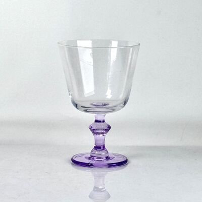 Qualität 4‑Pack Vintage Purple Stem Wine Glasses, Assorted Shapes Clear Cup with Decorative Purple Stem, Handblown Glass Goblets for Wedding Party Home Tabletop Decoration usine