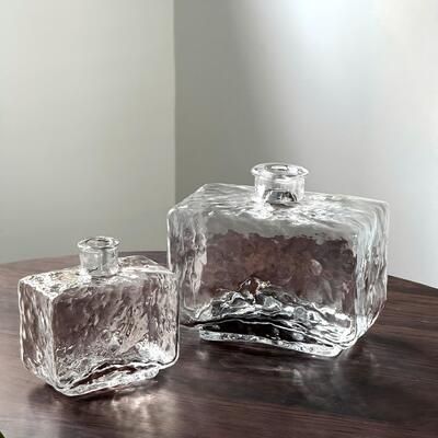 Qualität Rectangular Clear Hammered Glass Vase - Modern Minimalist Decorative Flower Vase for Table Centerpiece usine