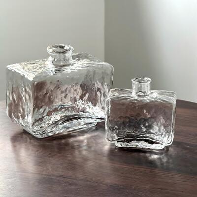 Qualität Rectangular Clear Hammered Glass Vase - Modern Minimalist Decorative Flower Vase for Table Centerpiece usine