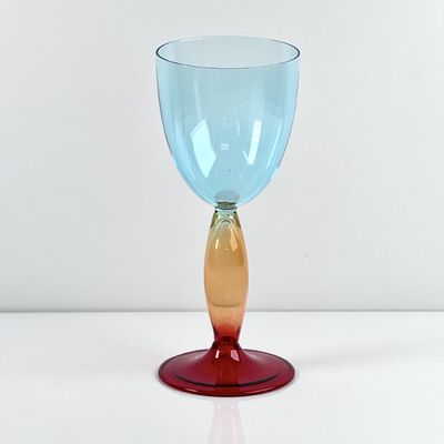 Qualität Hand-Blown Gradient Color Borosilicate Wine Glasses, Multi-Color Artistic Stem Goblets for Wine, Cocktail, Home Bar & Party Decor Fabrik