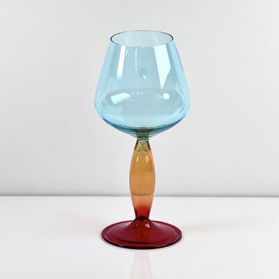 Qualität Hand-Blown Gradient Color Borosilicate Wine Glasses, Multi-Color Artistic Stem Goblets for Wine, Cocktail, Home Bar & Party Decor Fabrik