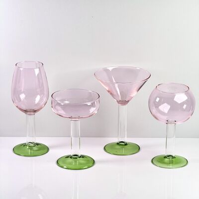 Qualität Hand Blown Borosilicate Stemmed Wine & Cocktail Glass Set, Pink Bowl with Green Hollow Stem Base, Colored Spray Tinted Art Goblets for Bar, Wedding & Table Decor Fabrik