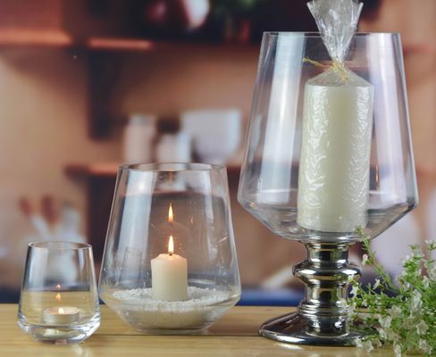 Qualität Handgefertigte alten Säulen-Kerzenhalter mit Silberfuß usine