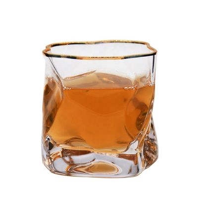 Qualität Unregelmäßiges handgefertigtes Whisky-Glas mit goldenem Rand usine