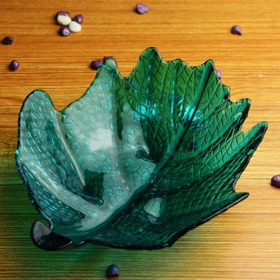 Qualität Einzigartige dekorative Ladegeräte aus Ahornblatt für Snacks usine