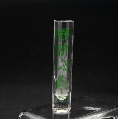 Qualität Lange, funkelnde Kristall-Cocktail-Gläser mit Farbdekal usine