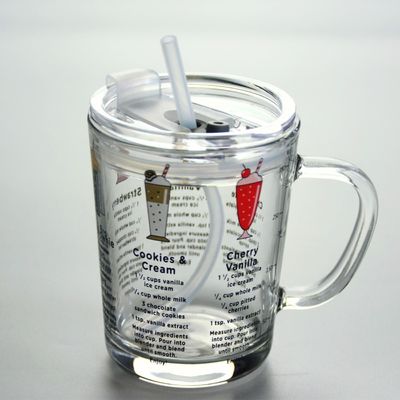 Qualität Zeichentrickfilm Kristalltrinkglas mit Deckel und Silikatstroh usine