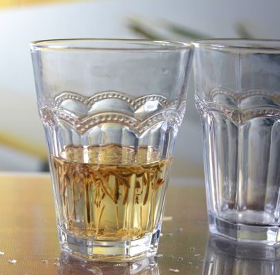 Qualität Stammloser geprägter mehrfacher Tangent 10 Oz-Glas-Tumbler usine