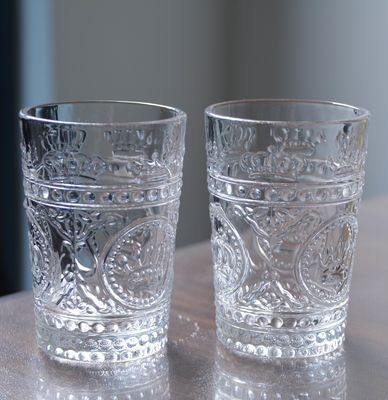 Qualität 8 Oz Crown Design geprägte Tumbler Trinkgläser usine