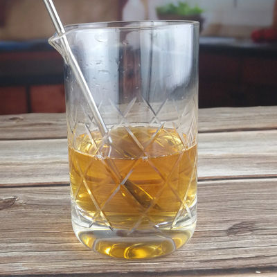 Qualität 550 ml Kristallnahtloses Cocktailmischglas mit Handschnitt usine