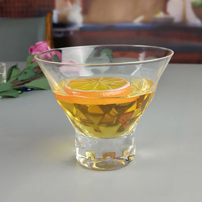 Qualität Bleifreie Kristall-Cocktail-Gläser mit optischem Diamanten-Design usine