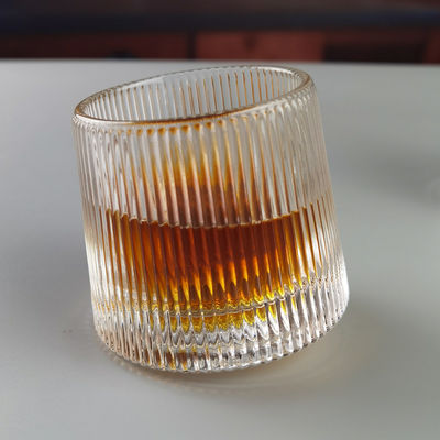 Qualität Bleifreies, handgefertigtes Whisky-Glas, das sich nach unten dreht usine